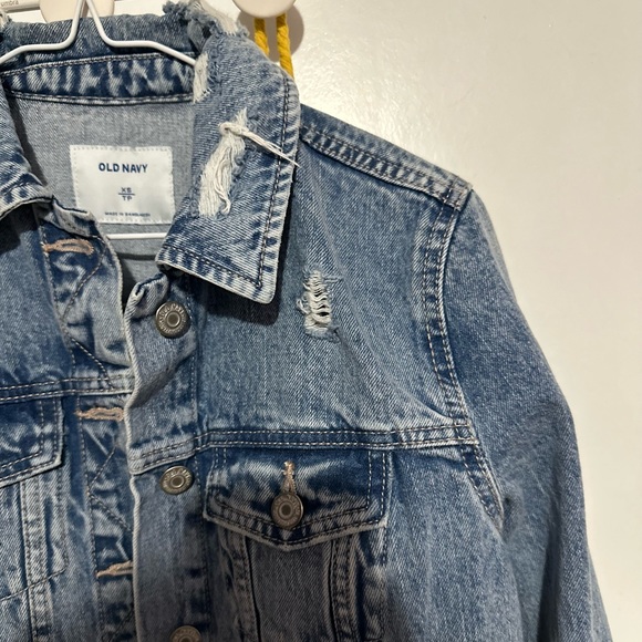 Old navy Classic Jean Jacket - Picture 4 of 8